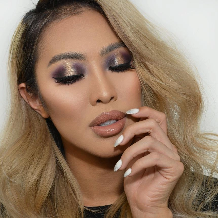 24 Shade Eyeshadow Palette - Ibiza