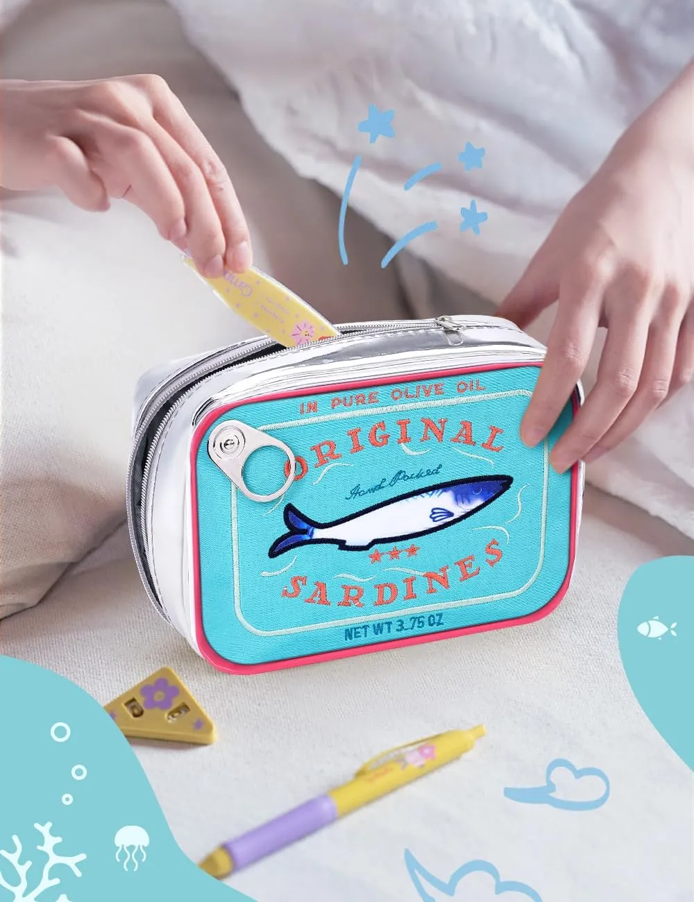 Cessfle Canned Sardines Makeup Bag, Funny Sardine Tin Fish Cosmetic Bag, Creative Cute Makeup Bag Kawaii Pencil Case Pouch, Coquette Make up Pouch for Women…, 6.1*4.3*4.5inch, Blue mix Pink