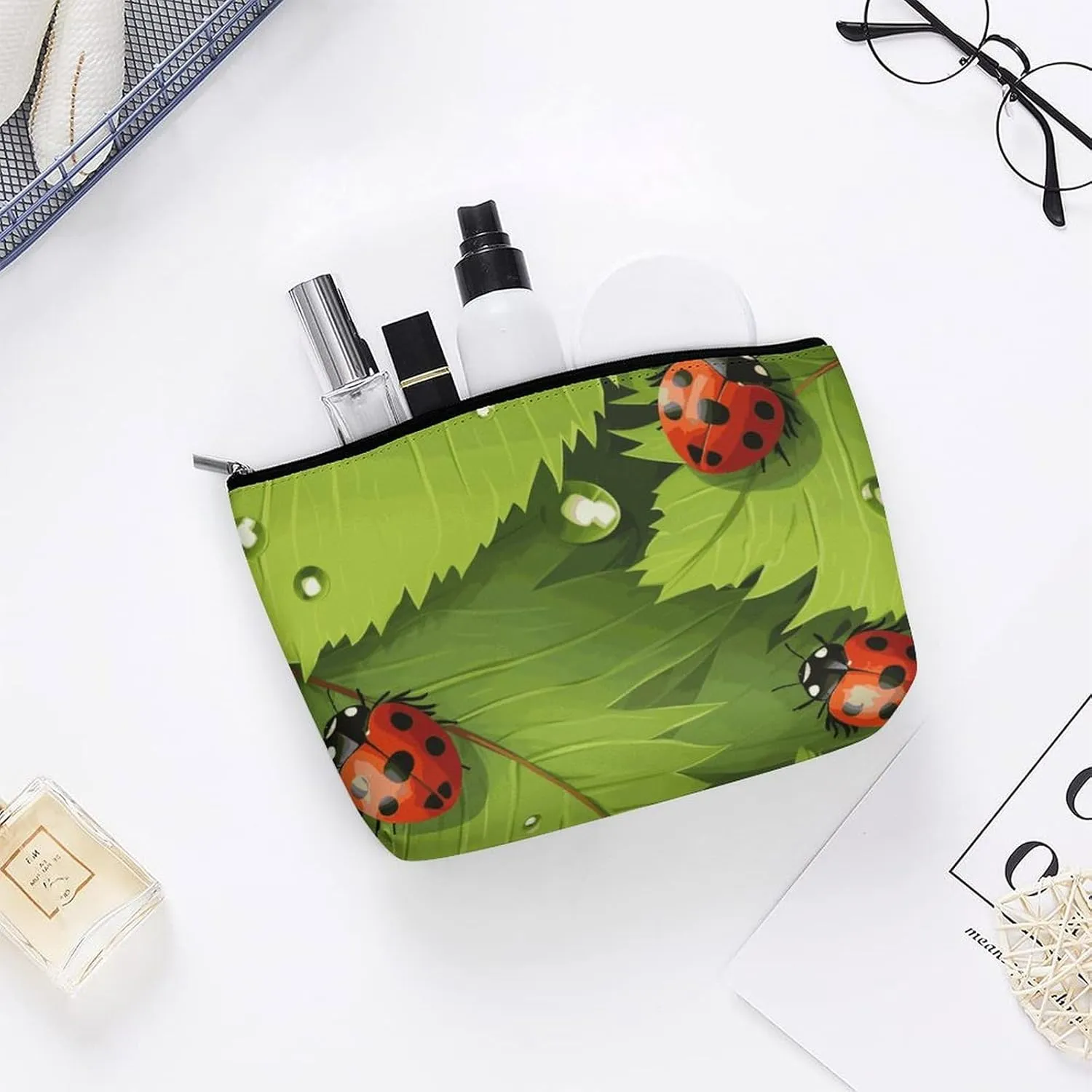 Cosmetic Bag Makeup Bags for Women Portable Makeup Bag Leaves And Ladybugs Makeup Case Travel Toiletry Bag for Travel Accessories