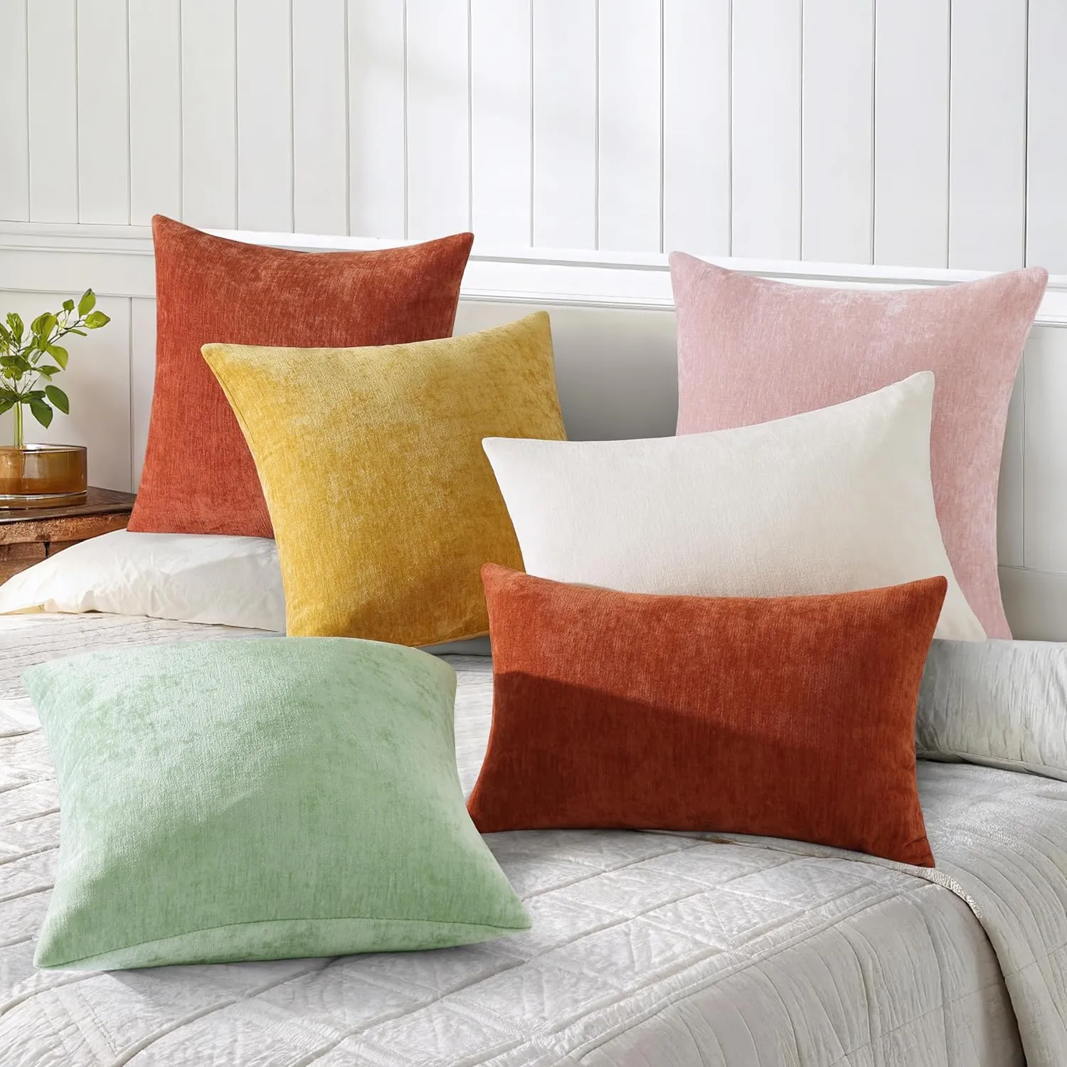decorUhome Couch Throw Pillow Covers 18x18 Set of 2, Decorative Soft Neutral Chenille Solid Dyed Square Pillow Covers for Sofa Bed Living Room, Blush Pink