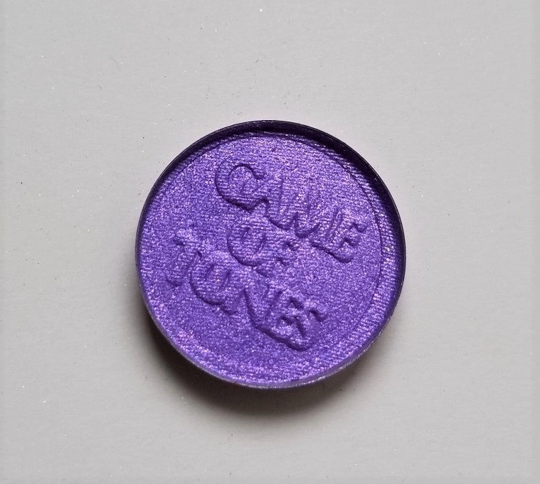 Game of Tones - Episode One - The Spider Pressed Eyeshadow
