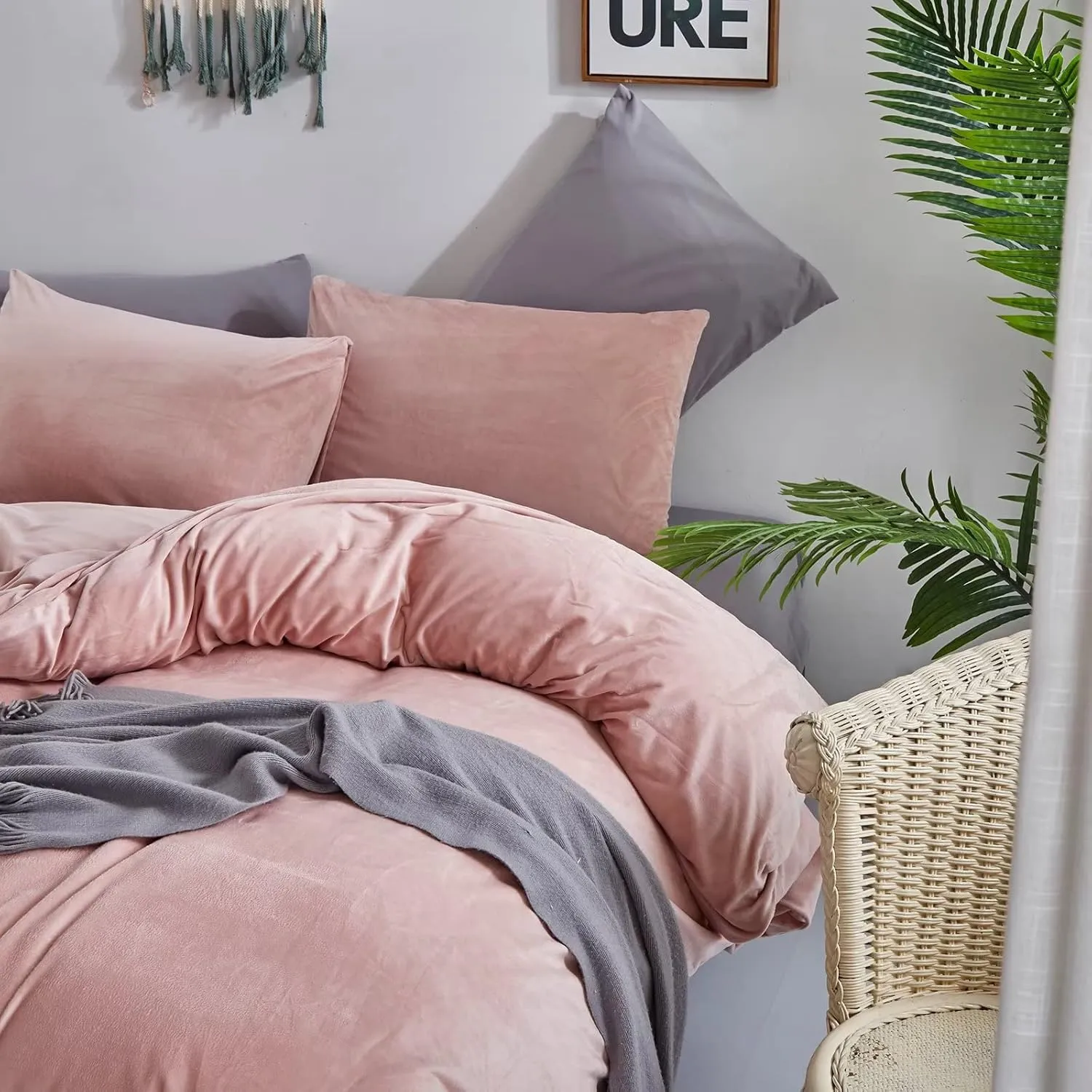 Houseri Velvet Pink Comforter Set Queen Blush Bedding Fluffy Light Flannel Sets Furry Dusty Sherpa Comforters Warm Fuzzy Blanket, 90''*90''