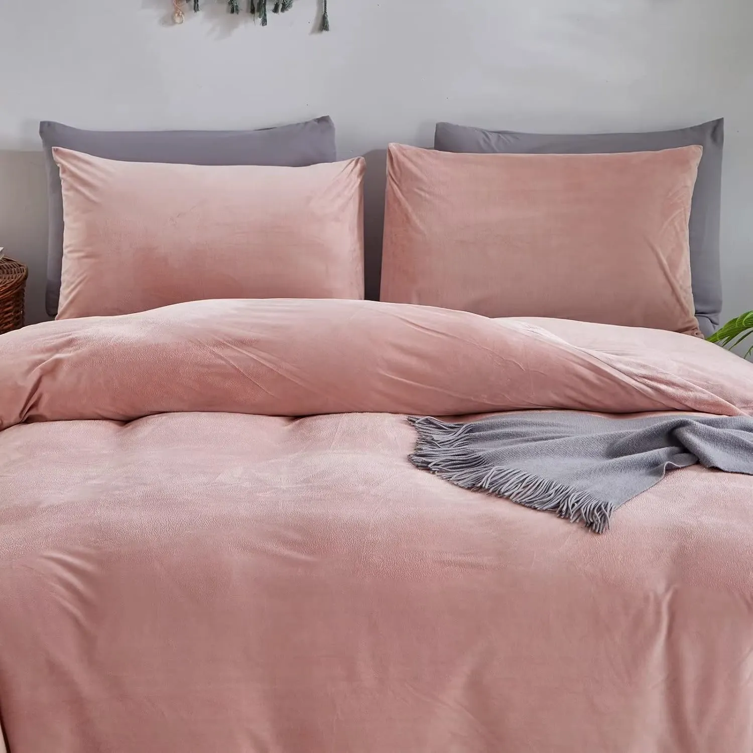 Houseri Velvet Pink Comforter Set Queen Blush Bedding Fluffy Light Flannel Sets Furry Dusty Sherpa Comforters Warm Fuzzy Blanket, 90''*90''