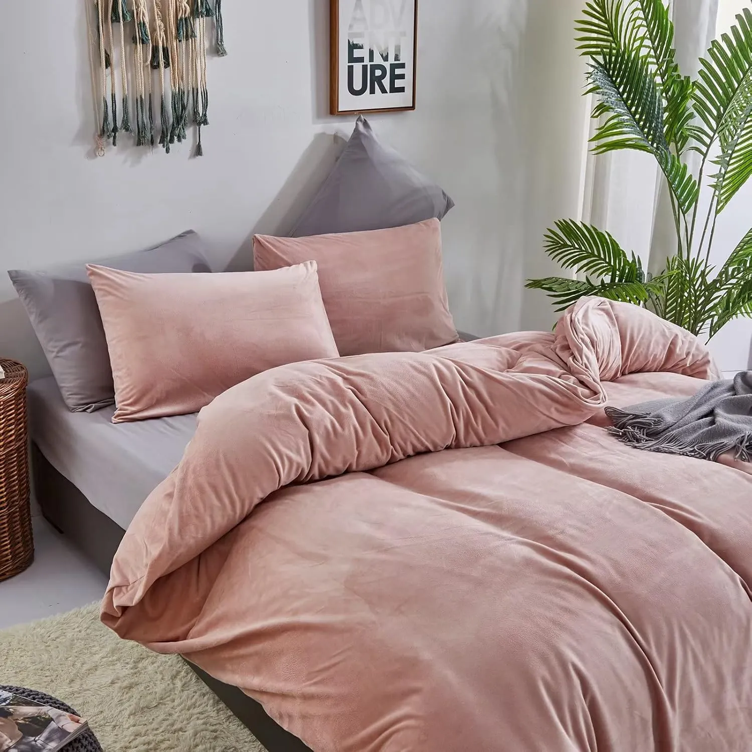 Houseri Velvet Pink Comforter Set Queen Blush Bedding Fluffy Light Flannel Sets Furry Dusty Sherpa Comforters Warm Fuzzy Blanket, 90''*90''