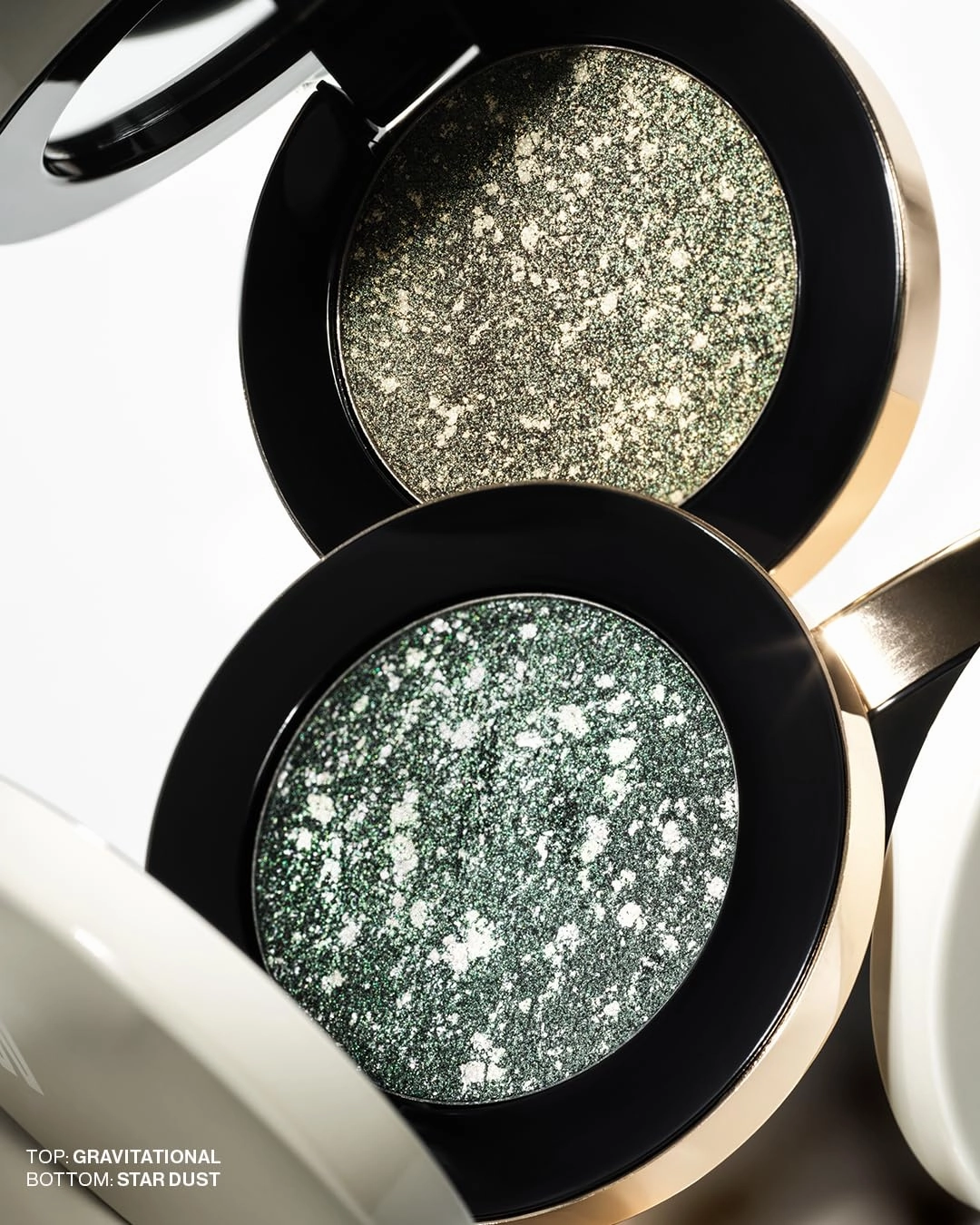 MAKE Beauty Multi-Chromatic Eye Shadow. Metal Reflecting Luminous Foil Finish Creamy, Buildable, Dimensional Long-wear, Crease-proof Powder Eyeshadow, Multichrome Shade - Stardust, Emerald Green