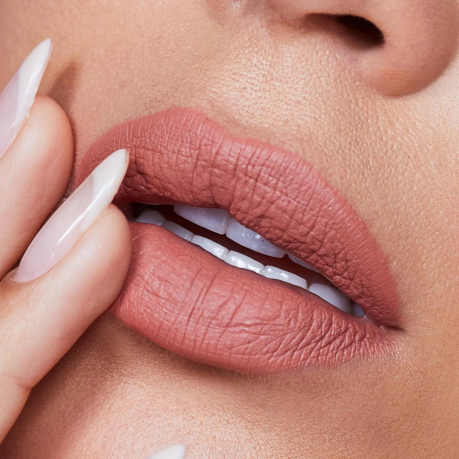 Matte Liquid Lipstick, Cruelty Free, Vegan, Paraben Free - Made in Italy (BESTIE | Peachy Pink)