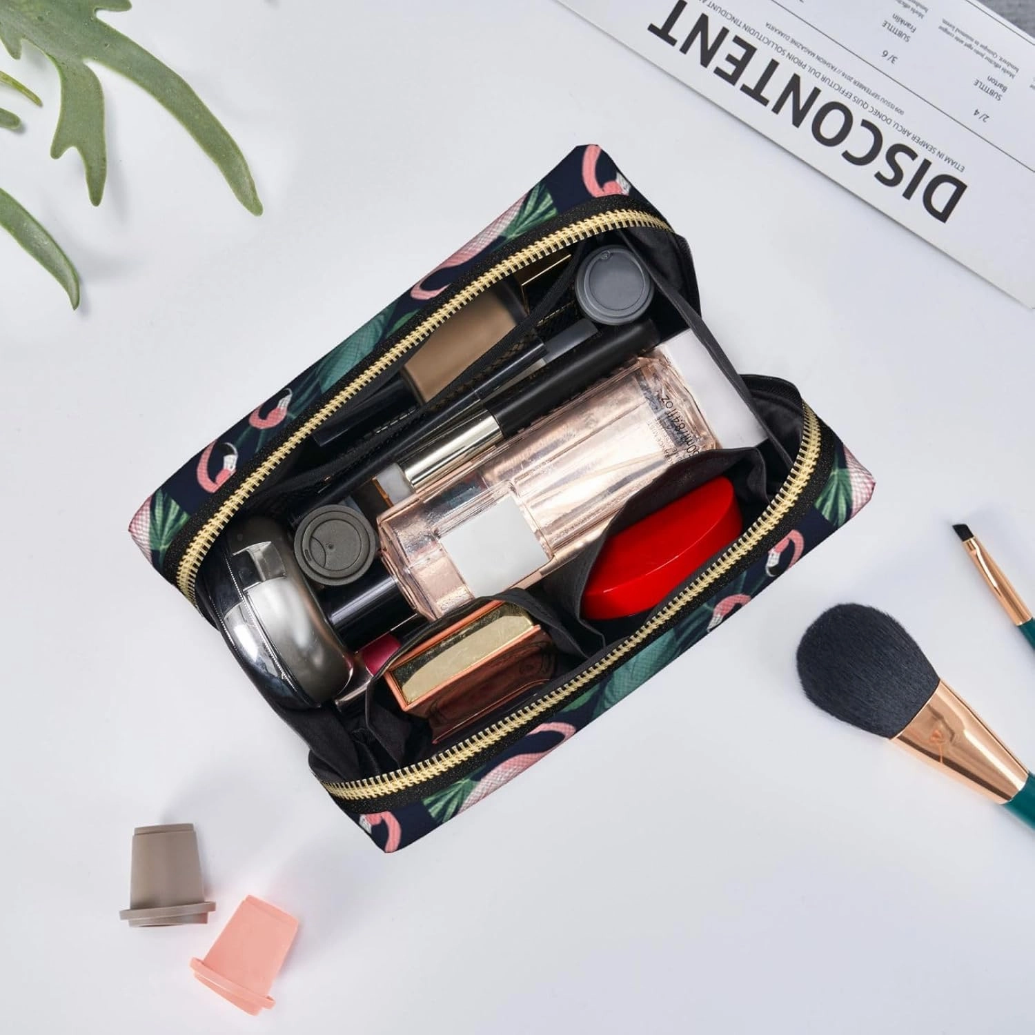 Pink Flamingo Toiletry Pouch, Travel-Friendly Makeup Organizer For Makeup Brushes, Lipsticks