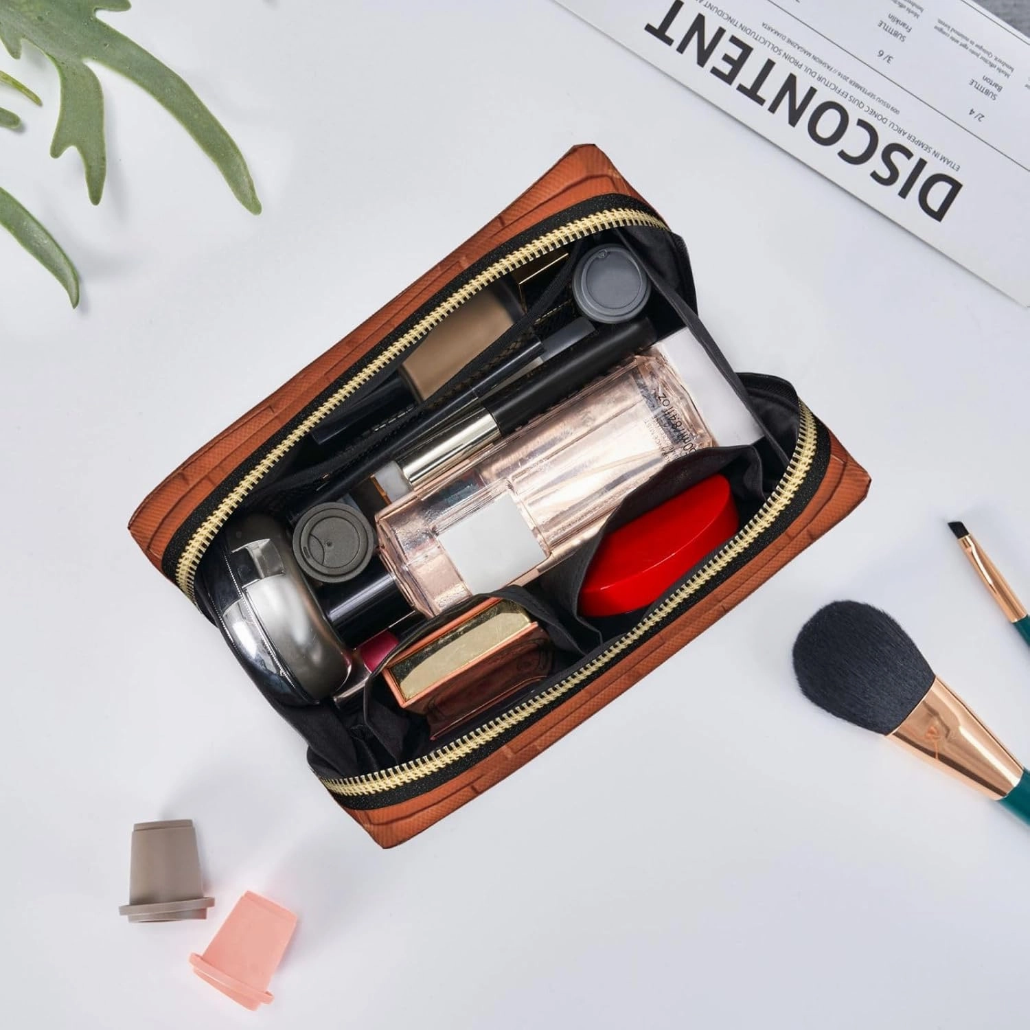 Red Brick Wall Texture Toiletry Pouch, Travel-Friendly Makeup Organizer For Makeup Brushes, Lipsticks