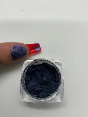 Riddler flakes and pigments