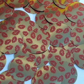 Round Sequin 1.5" Red Lips Kiss Lipstick Print Gold Metallic Couture Paillettes