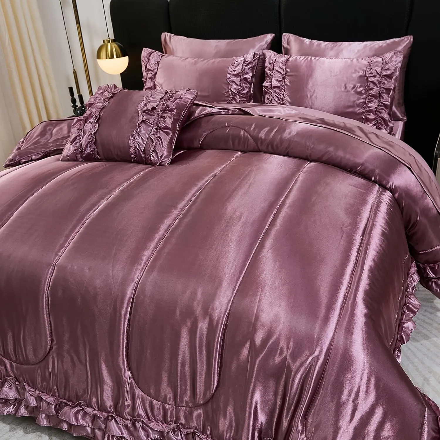Silk Like Satin Comforter Set with Satin Sheet Set King 8 Pieces Blush Pink Bedding Set Luxury Silky Ruffle Pattern Home Deocr Sexy Hotel Silky Bed Set with 1 Cushion Cover