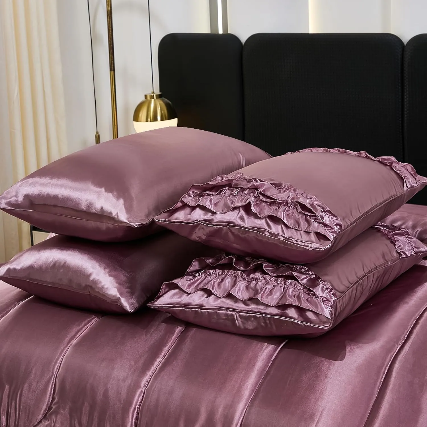Silk Like Satin Comforter Set with Satin Sheet Set King 8 Pieces Blush Pink Bedding Set Luxury Silky Ruffle Pattern Home Deocr Sexy Hotel Silky Bed Set with 1 Cushion Cover