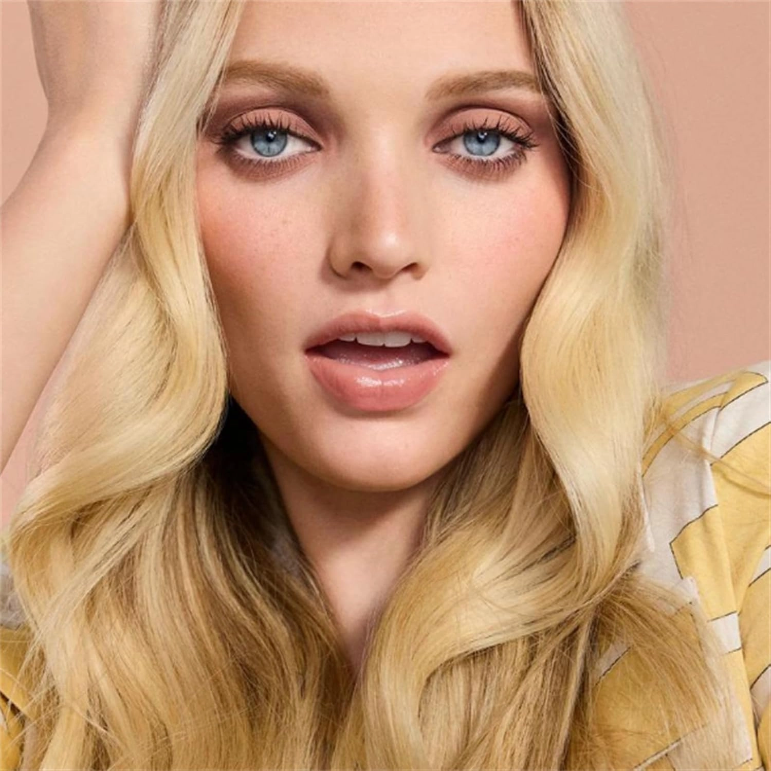 Vegoly Liquid Eye Shadow, Creamy Liquid Eyeshadow, Popular Multi Color Liquids Eyeshadow, Long Lasting Charm Full of Color (Warm Tan)