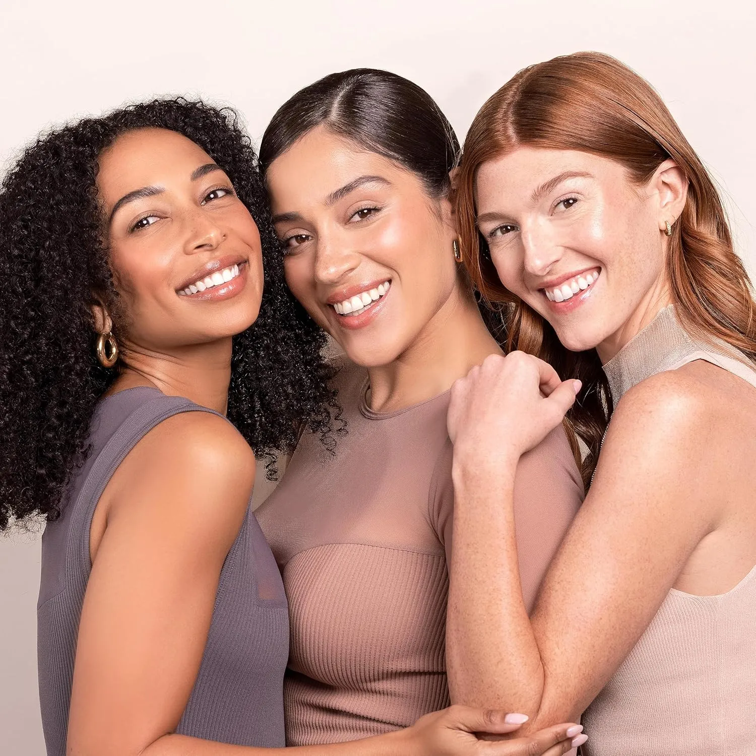 Wander Beauty Nude Illusion Liquid Foundation - Rich Deep - Medium to Full Coverage Foundation - Natural Makeup with Vitamin E & Macadamia - Nude Skin Finish Blurs & Conceals - 1.01 fl oz