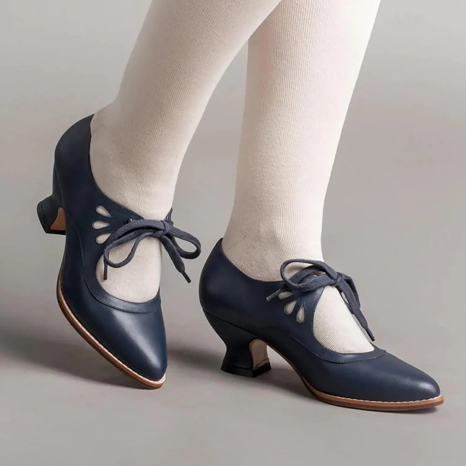 Western Pumps Women 1920S Wedding Shoes Closed Toe Bridal Heels Chunky Heel Bridal Shoes Lace Satin Dress Shoe