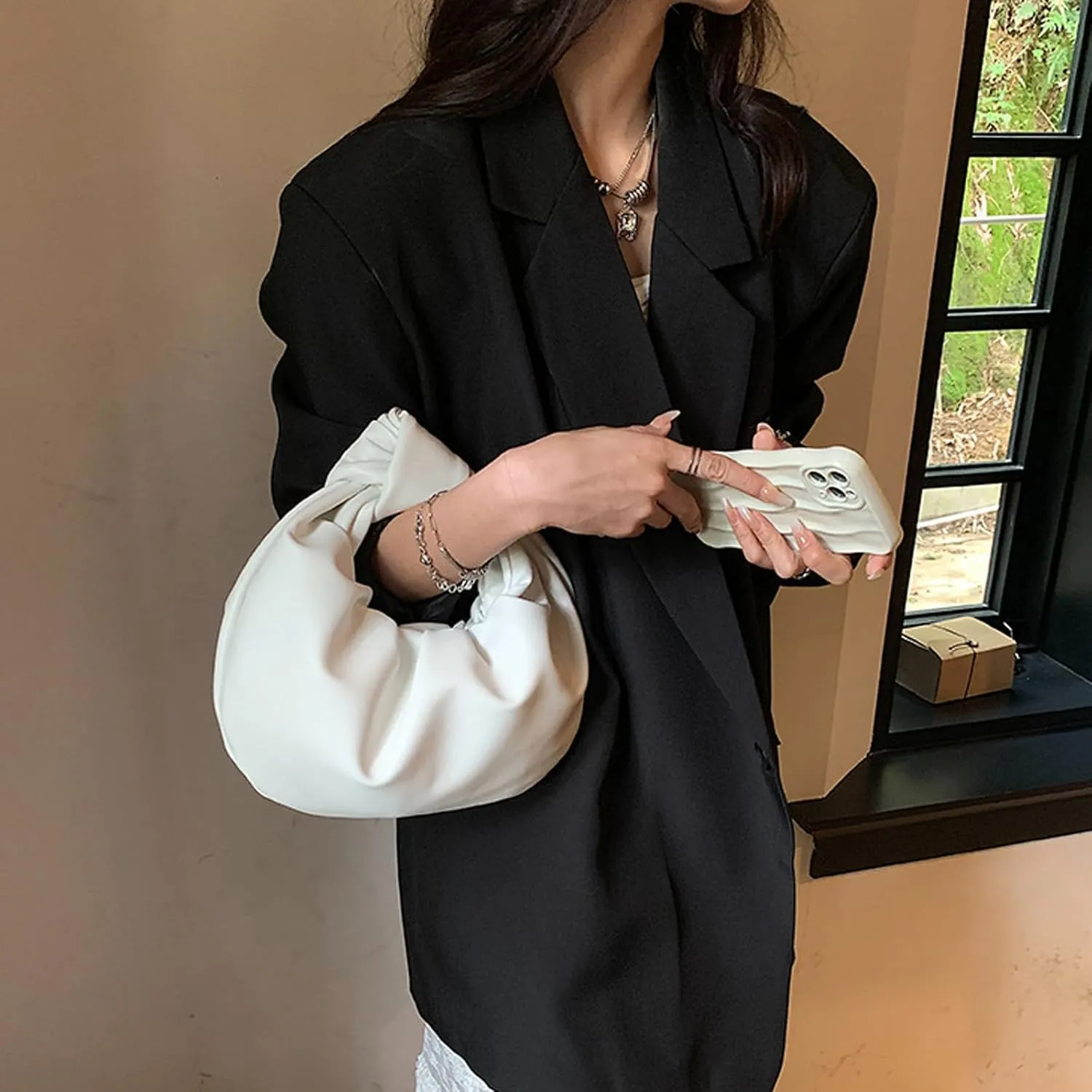 Women's Wrinkled Leather Cloud Shape Knotted Handbag Fashion Y2K Dumpling Underarm Hobo Clutch Purse for Party Shopping (Brown)